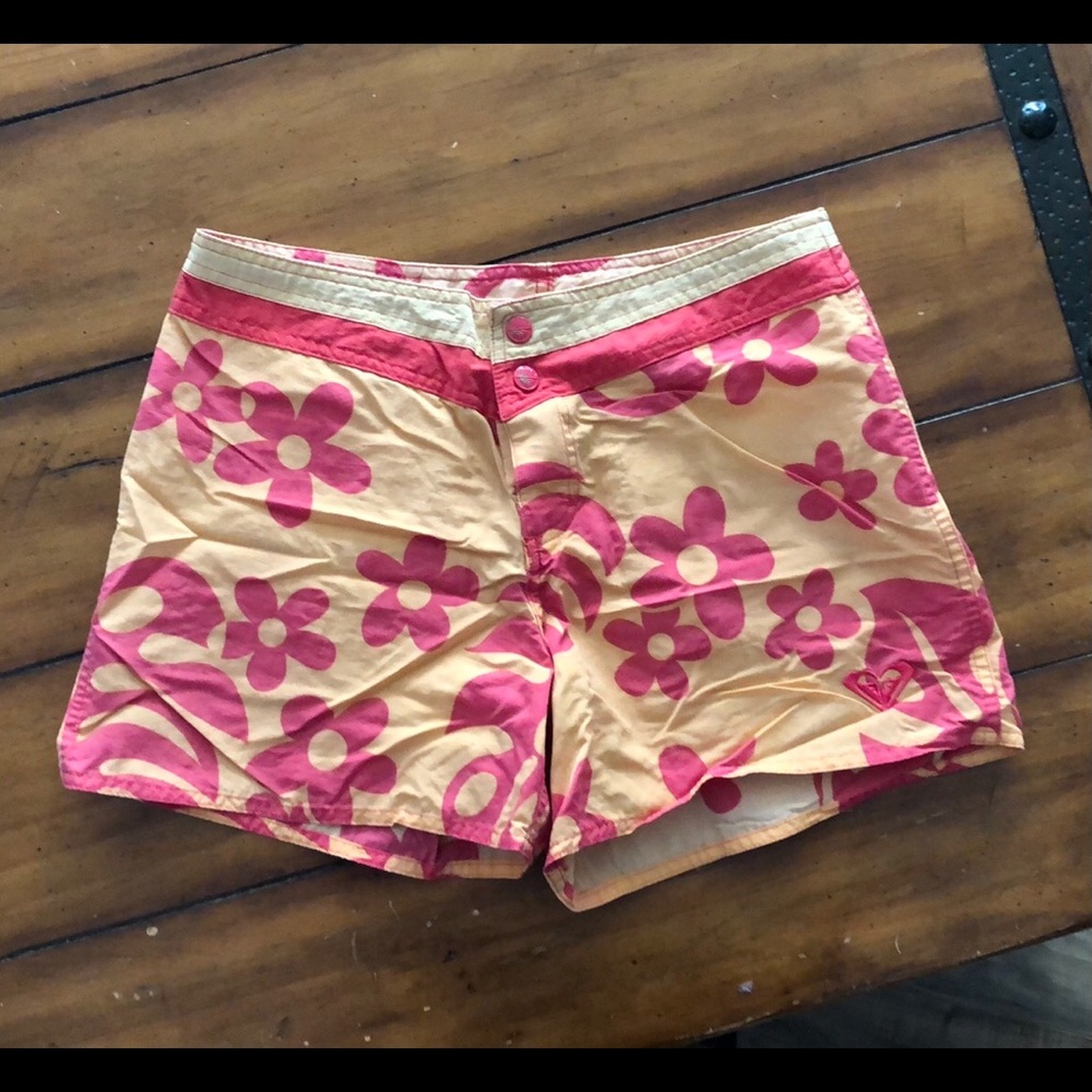 ROXY Ladies Sz 7 Board Shorts